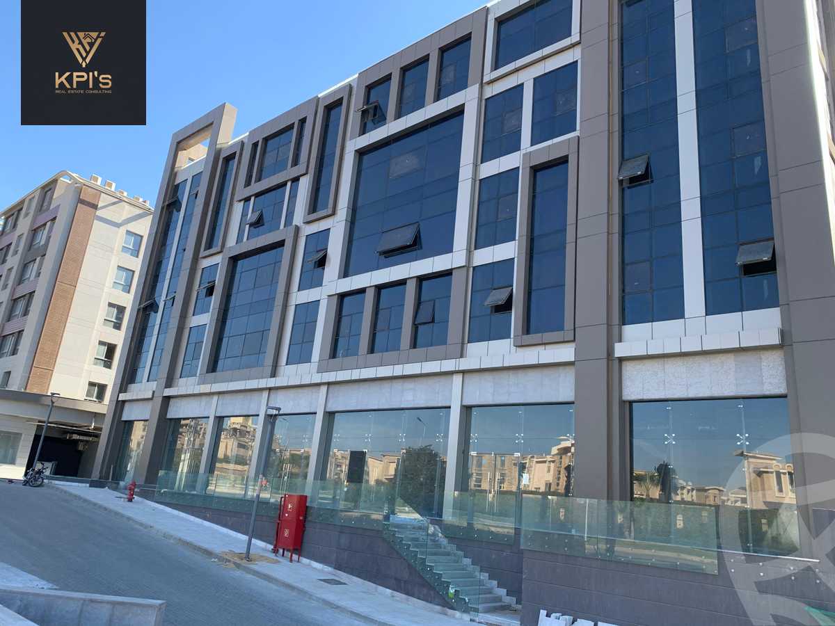 https://aqarmap.com.eg/ar/listing/5753358-for-sale-cairo-new-cairo-compounds-ljzy-fyrst-mwl