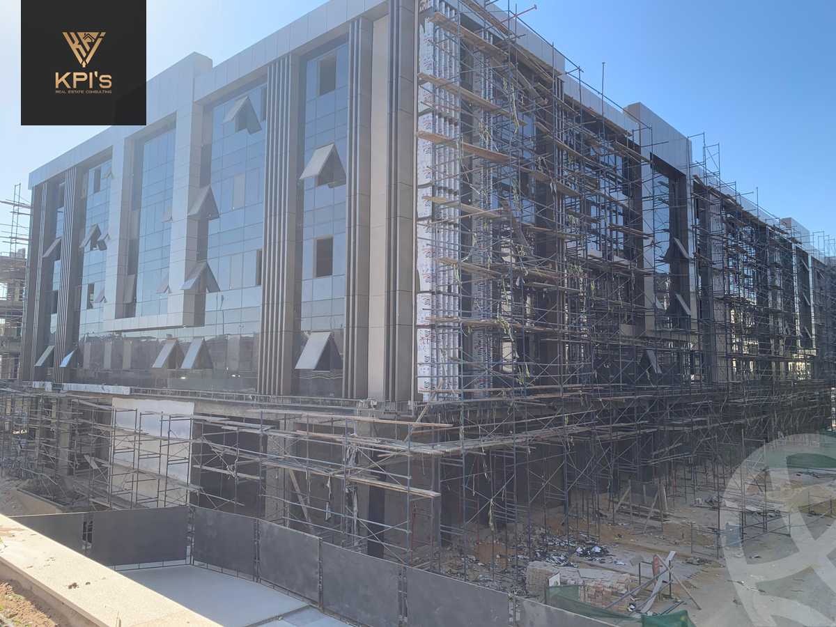 https://aqarmap.com.eg/ar/listing/5753358-for-sale-cairo-new-cairo-compounds-ljzy-fyrst-mwl