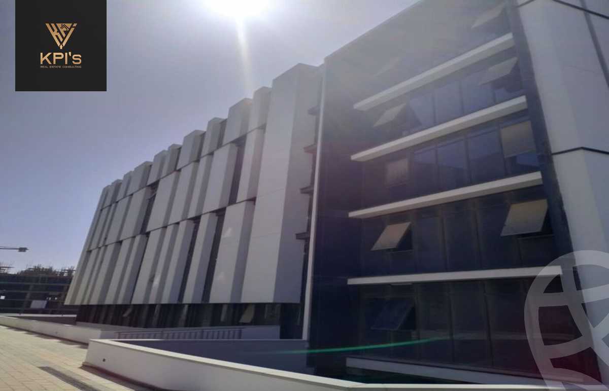 https://aqarmap.com.eg/en/listing/5713698-for-sale-cairo-new-cairo-compounds-hyde-park-business-district