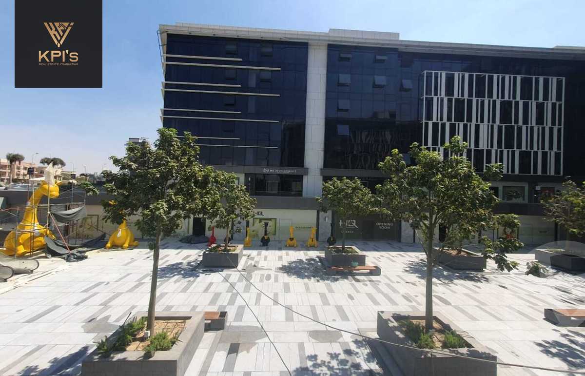 https://aqarmap.com.eg/ar/listing/5756219-for-sale-cairo-new-cairo-compounds-it-business-hub-mall-upwyde