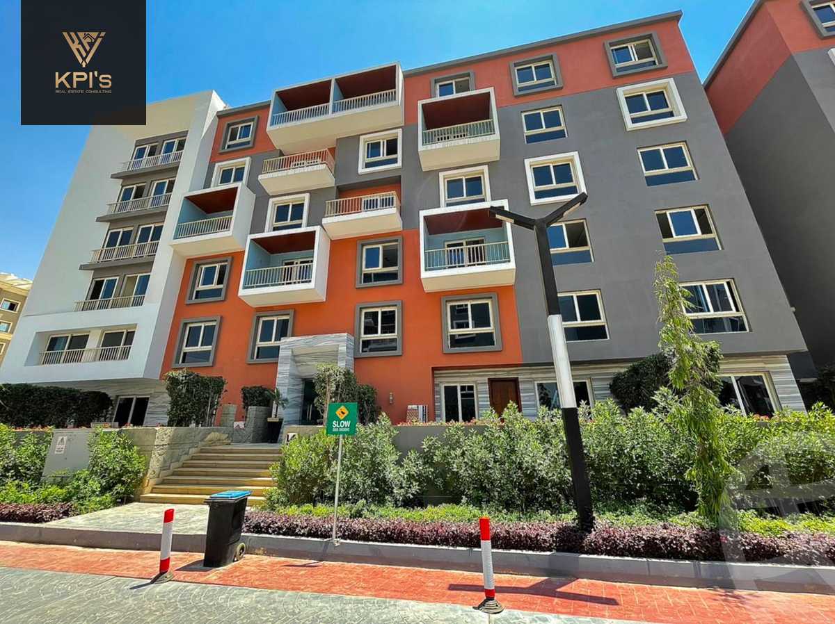 https://aqarmap.com.eg/en/listing/5758618-for-sale-cairo-new-cairo-compounds-mwrd-fq-llttwyr