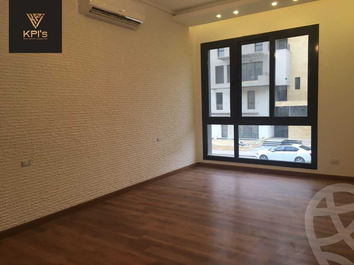 https://aqarmap.com.eg/ar/listing/5762835-for-sale-cairo-new-cairo-compounds-eastown-eastown-parks