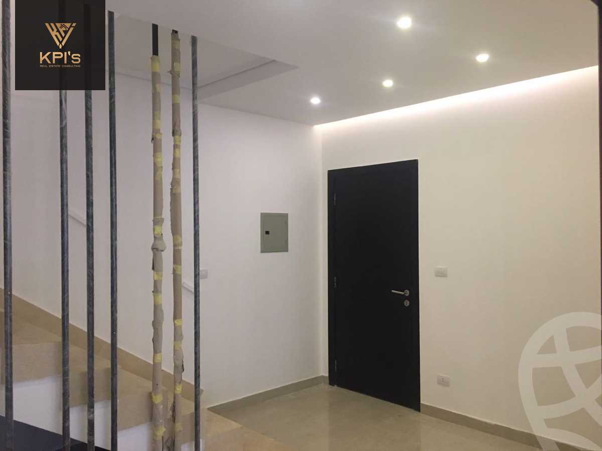 https://aqarmap.com.eg/ar/listing/5762835-for-sale-cairo-new-cairo-compounds-eastown-eastown-parks