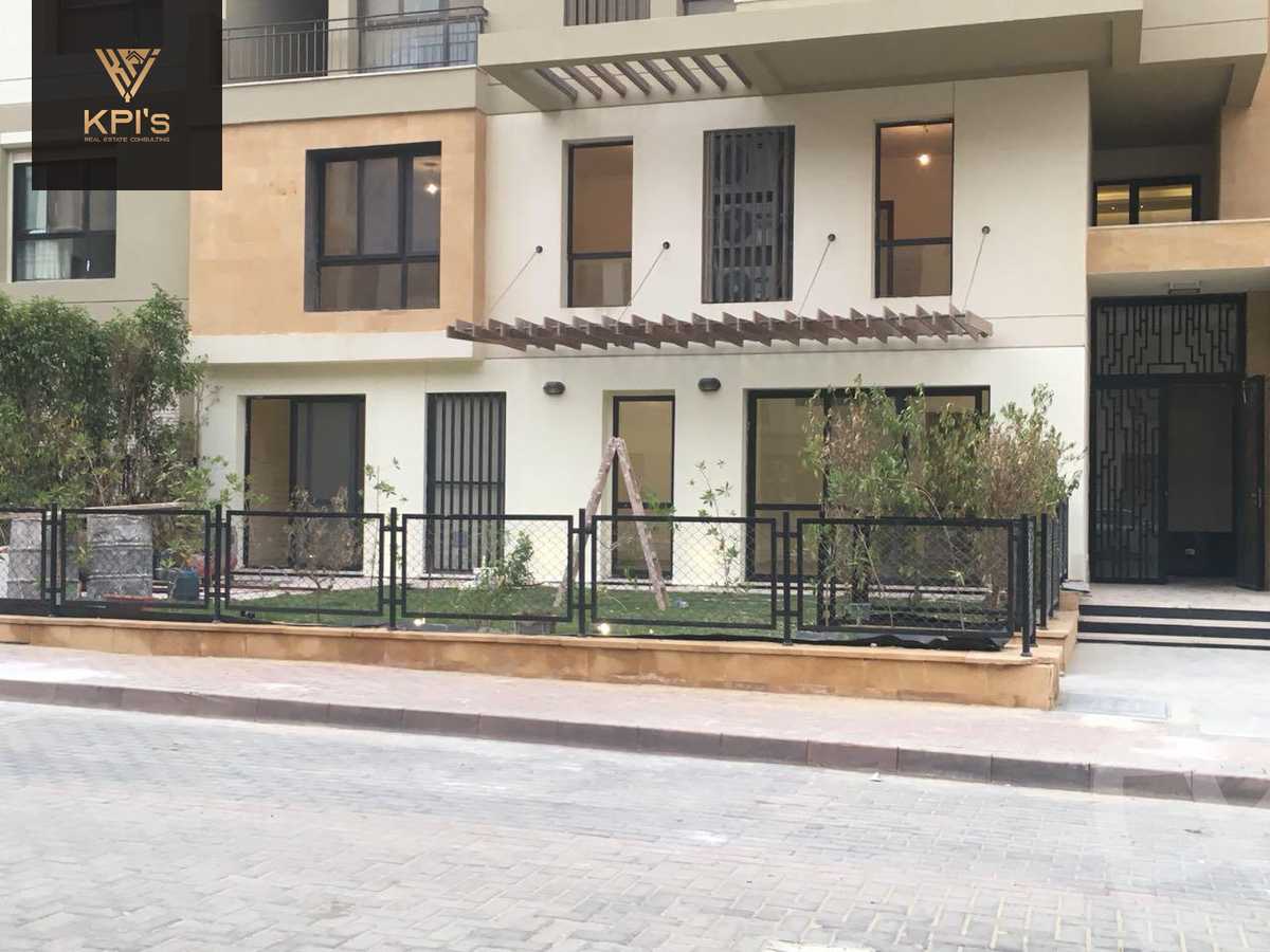https://aqarmap.com.eg/ar/listing/5762835-for-sale-cairo-new-cairo-compounds-eastown-eastown-parks
