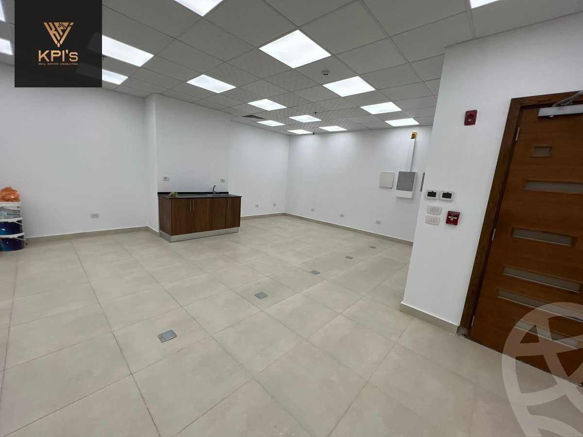 https://aqarmap.com.eg/ar/listing/5788507-for-rent-cairo-new-cairo-compounds-mivida-mivida-business-park-emaar