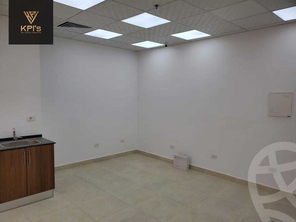 https://aqarmap.com.eg/ar/listing/5788507-for-rent-cairo-new-cairo-compounds-mivida-mivida-business-park-emaar
