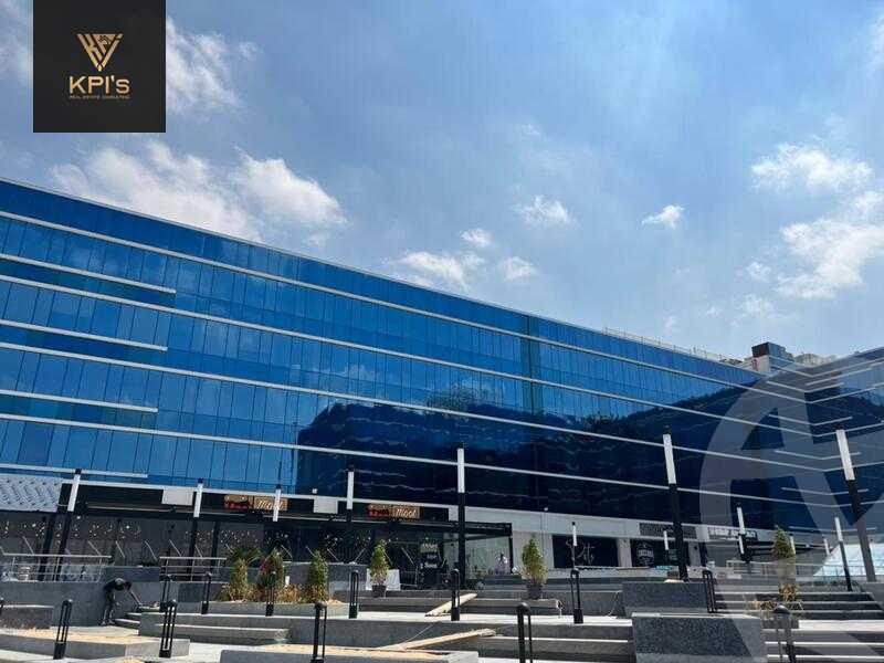 https://aqarmap.com.eg/ar/listing/5791937-for-rent-cairo-new-cairo-compounds-tryfywm-skwyr-mwl-nm-llttwyr