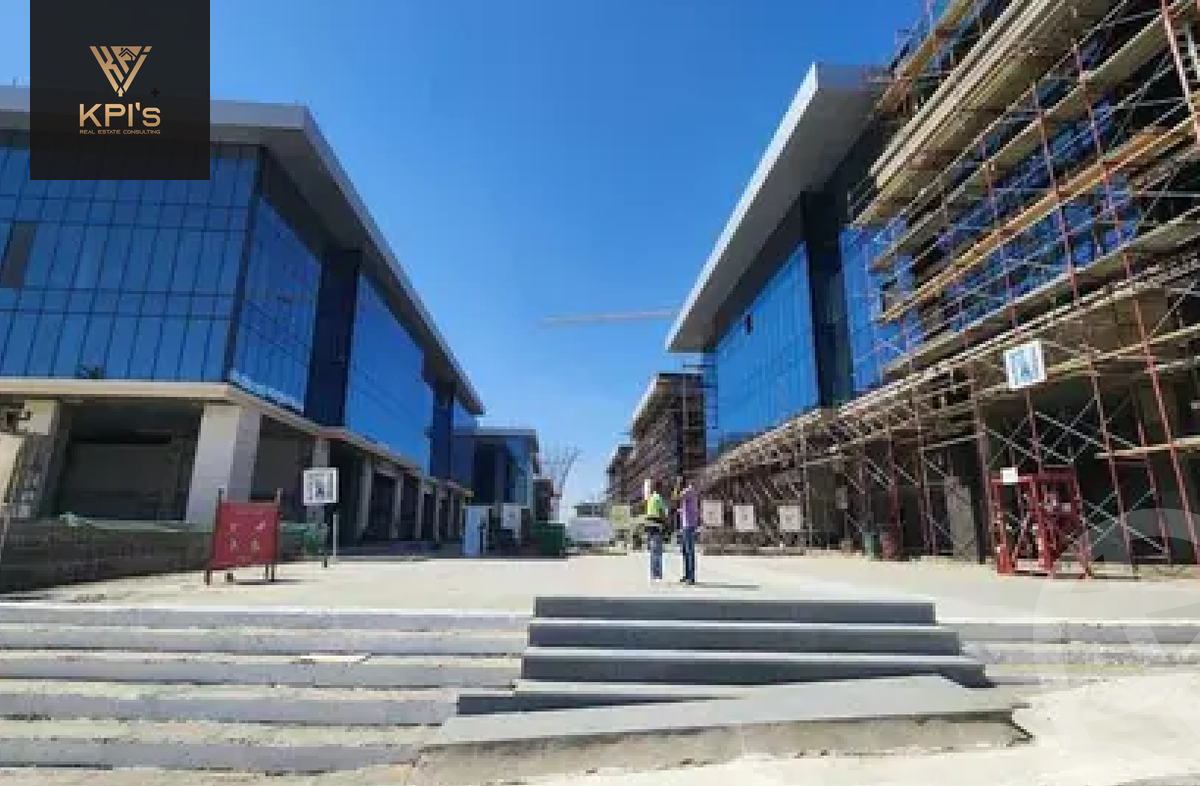 https://aqarmap.com.eg/en/listing/5795116-for-sale-cairo-new-cairo-compounds-golden-gate-redcon