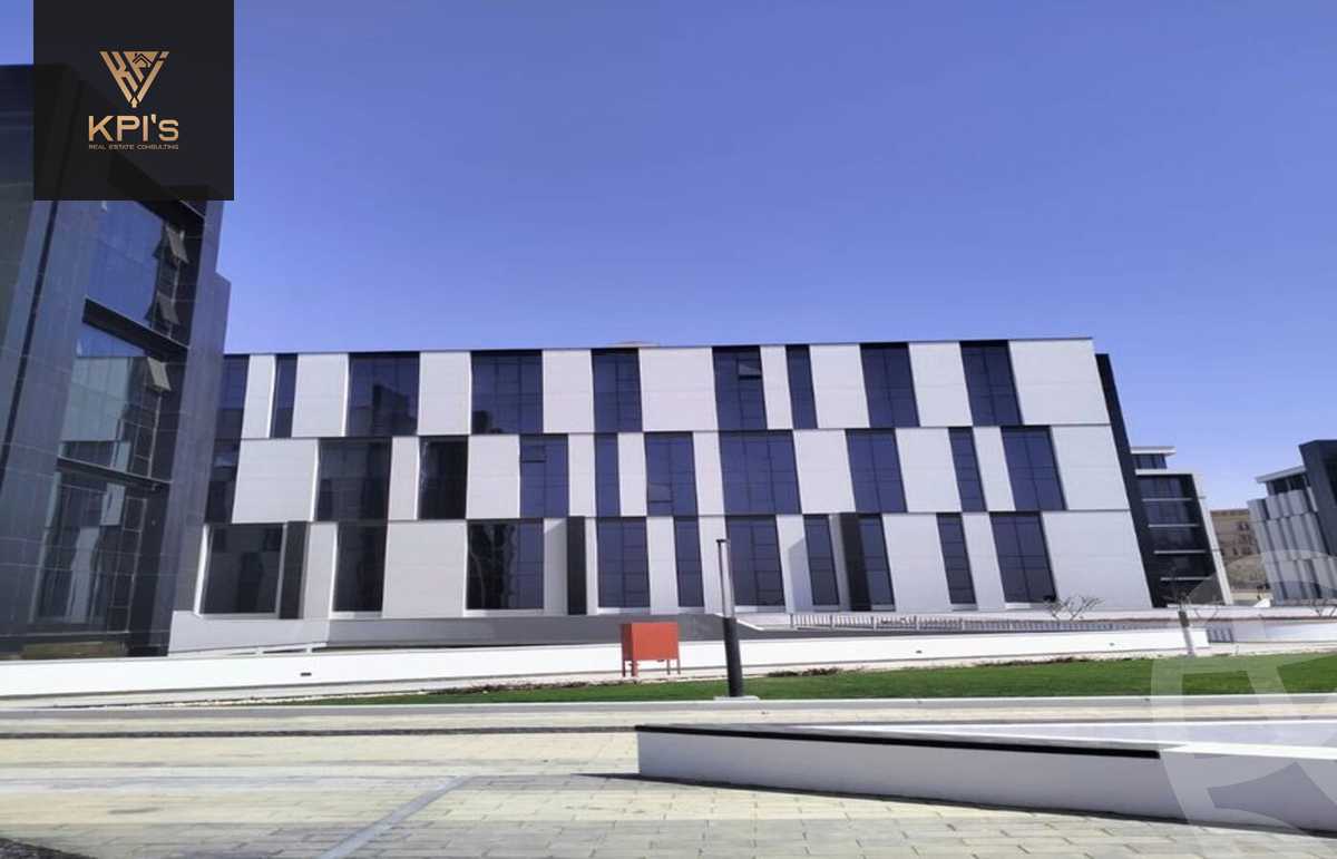 https://aqarmap.com.eg/en/listing/5826344-for-rent-cairo-new-cairo-compounds-hyde-park-business-district