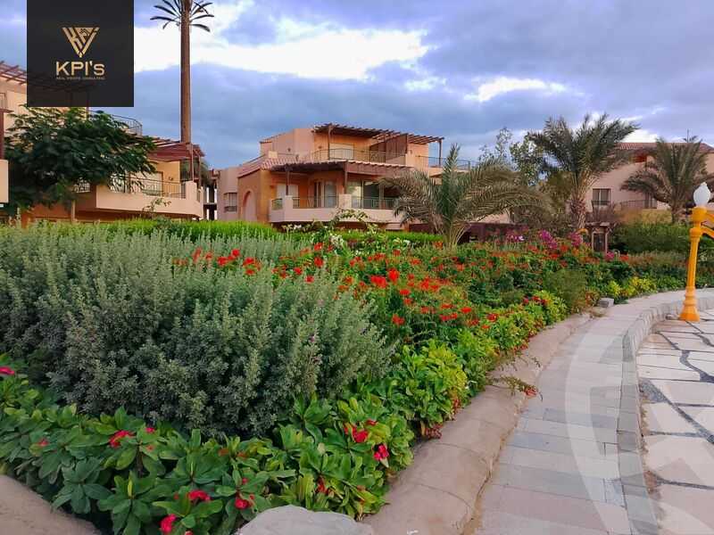 https://aqarmap.com.eg/en/listing/5832806-for-sale-ain-elsokhna-resorts-la-luna-azure-resort-convoy