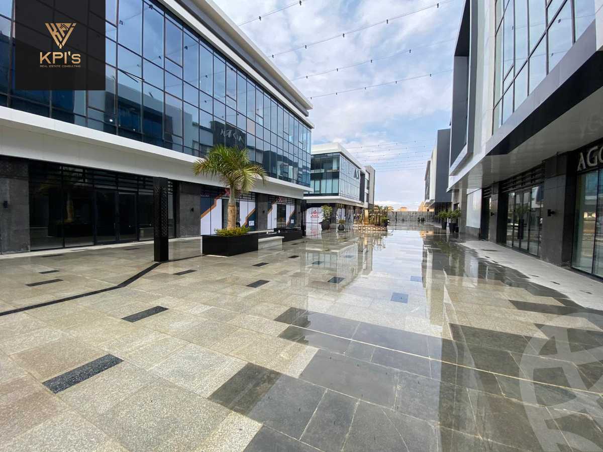 https://aqarmap.com.eg/en/listing/5835921-for-rent-cairo-new-cairo-compounds-jwr-kwmyrshyl-kwmblks-makeplace