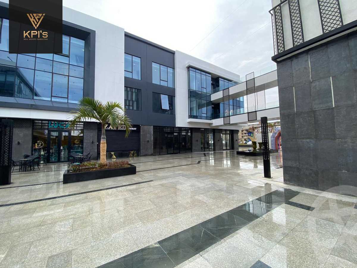 https://aqarmap.com.eg/en/listing/5835921-for-rent-cairo-new-cairo-compounds-jwr-kwmyrshyl-kwmblks-makeplace