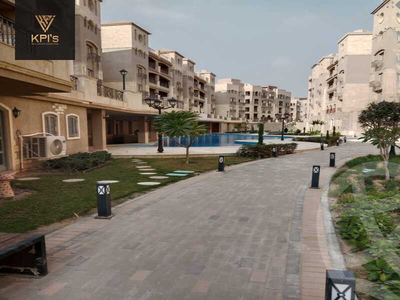 https://aqarmap.com.eg/en/listing/5836022-for-sale-cairo-new-cairo-compounds-rock-vera