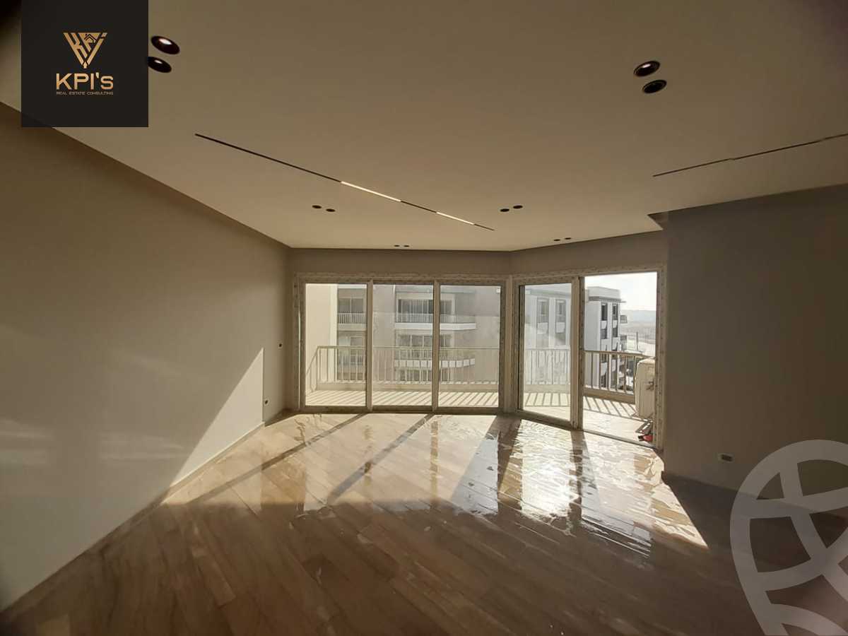 https://aqarmap.com.eg/en/listing/5839061-for-rent-cairo-new-cairo-compounds-hyde-park-centre-ville-hyde-park