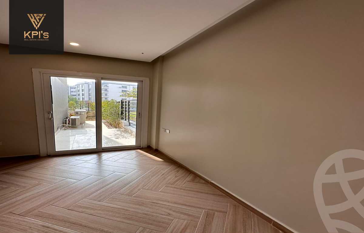 https://aqarmap.com.eg/en/listing/5857611-for-rent-cairo-new-cairo-compounds-hyde-park-centre-ville-hyde-park