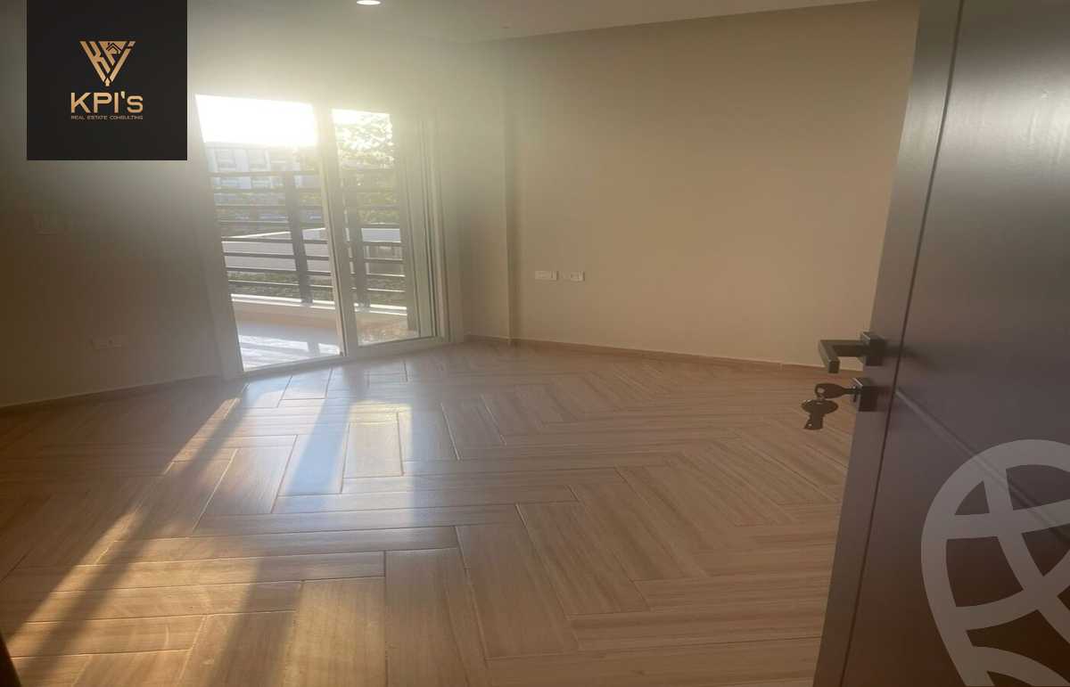 https://aqarmap.com.eg/en/listing/5857611-for-rent-cairo-new-cairo-compounds-hyde-park-centre-ville-hyde-park