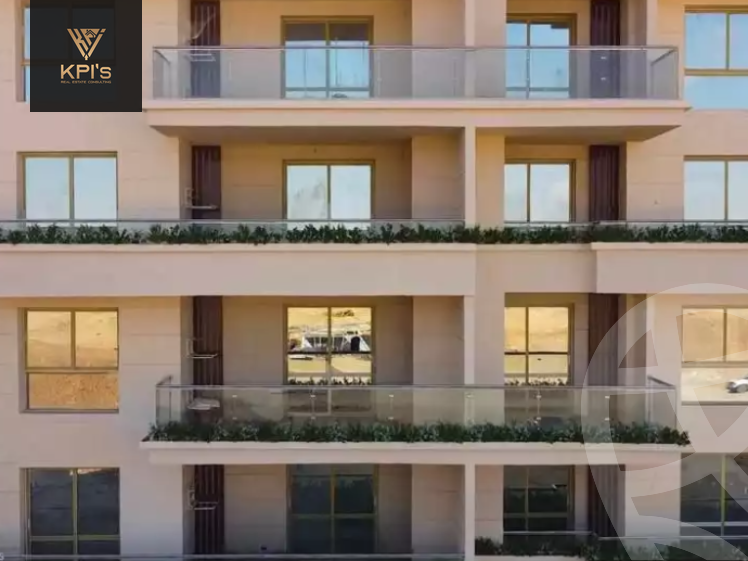 https://aqarmap.com.eg/en/listing/5860963-for-sale-cairo-new-administrative-capital-r8-tj-msr