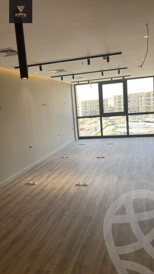 https://aqarmap.com.eg/en/listing/5864285-for-rent-cairo-new-cairo-compounds-mivida-mivida-business-park-emaar