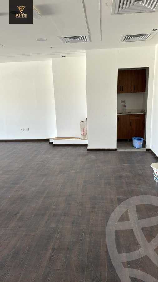 https://aqarmap.com.eg/en/listing/5868227-for-rent-cairo-new-cairo-compounds-mivida-mivida-business-park-emaar