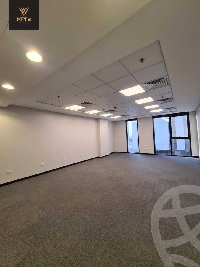 https://aqarmap.com.eg/en/listing/5877277-for-rent-cairo-new-cairo-compounds-hyde-park-business-district