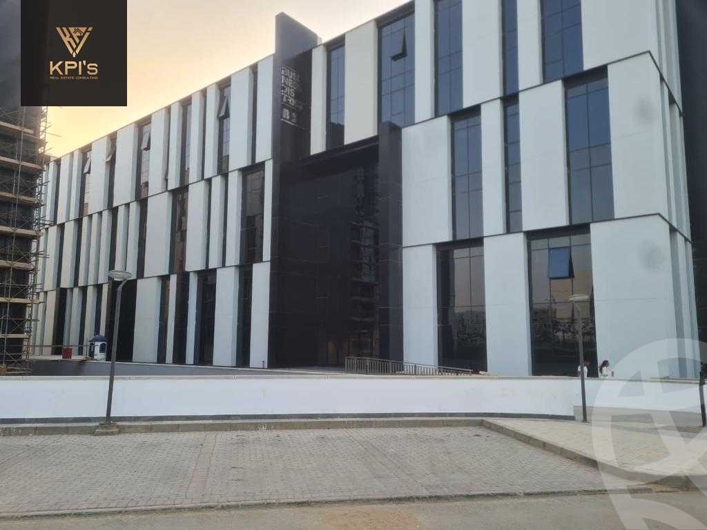 https://aqarmap.com.eg/en/listing/5877277-for-rent-cairo-new-cairo-compounds-hyde-park-business-district