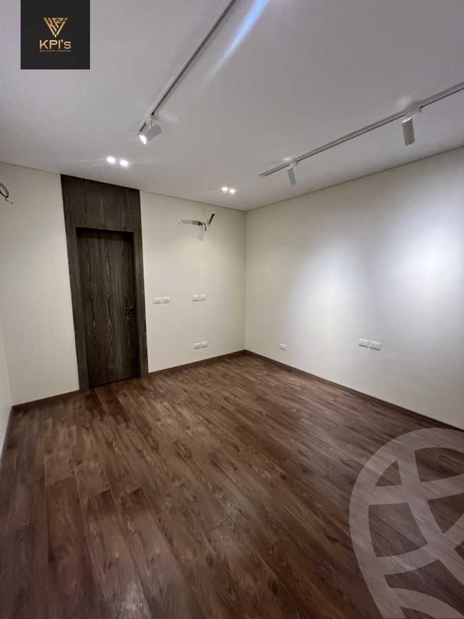 https://aqarmap.com.eg/ar/listing/5903664-for-sale-cairo-new-cairo-compounds-eastown-eastown-parks