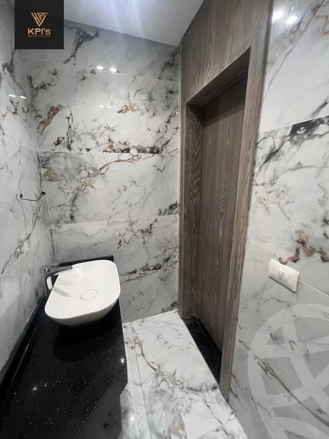 https://aqarmap.com.eg/ar/listing/5903664-for-sale-cairo-new-cairo-compounds-eastown-eastown-parks
