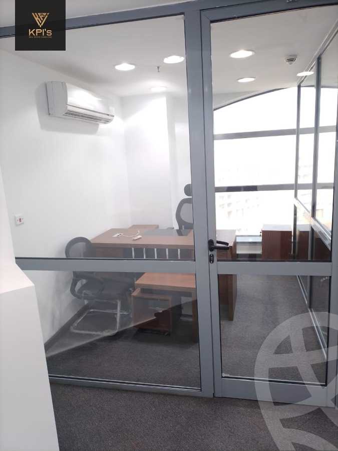 https://aqarmap.com.eg/en/listing/5925375-for-rent-cairo-new-cairo-compounds-hyde-park