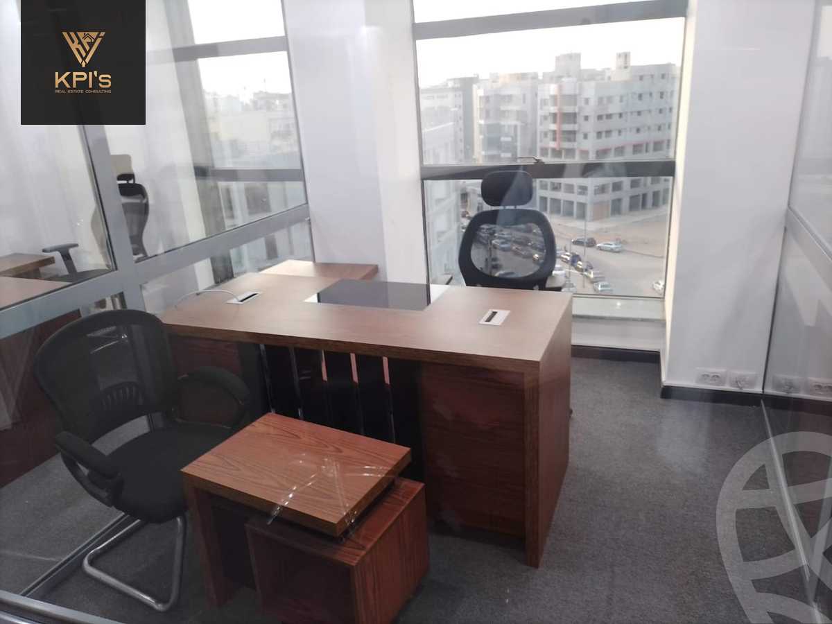 https://aqarmap.com.eg/en/listing/5925375-for-rent-cairo-new-cairo-compounds-hyde-park