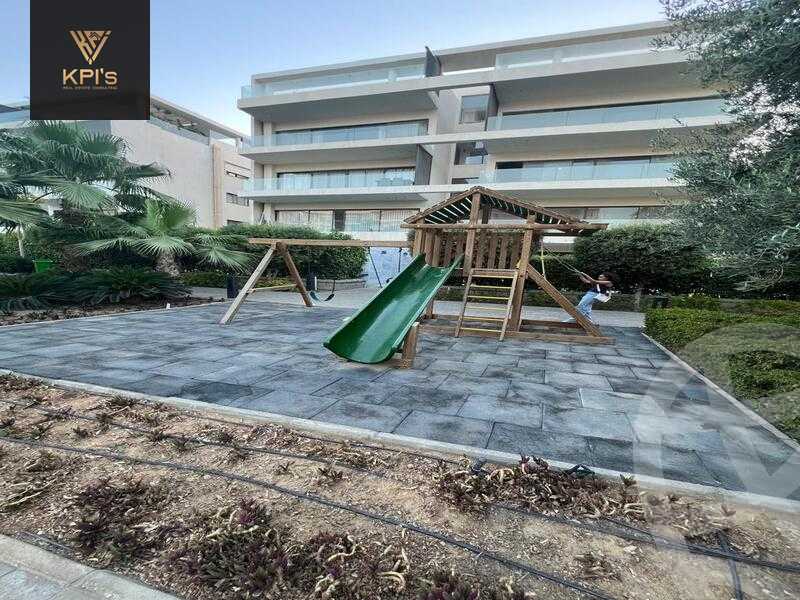 https://aqarmap.com.eg/en/listing/5940507-for-sale-cairo-new-cairo-compounds-lakeview-residence