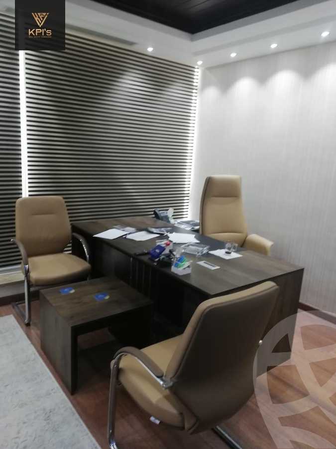 https://aqarmap.com.eg/ar/listing/5948241-for-rent-cairo-new-cairo-compounds-tryfywm-byzns-kwmblks-nm-llttwyr