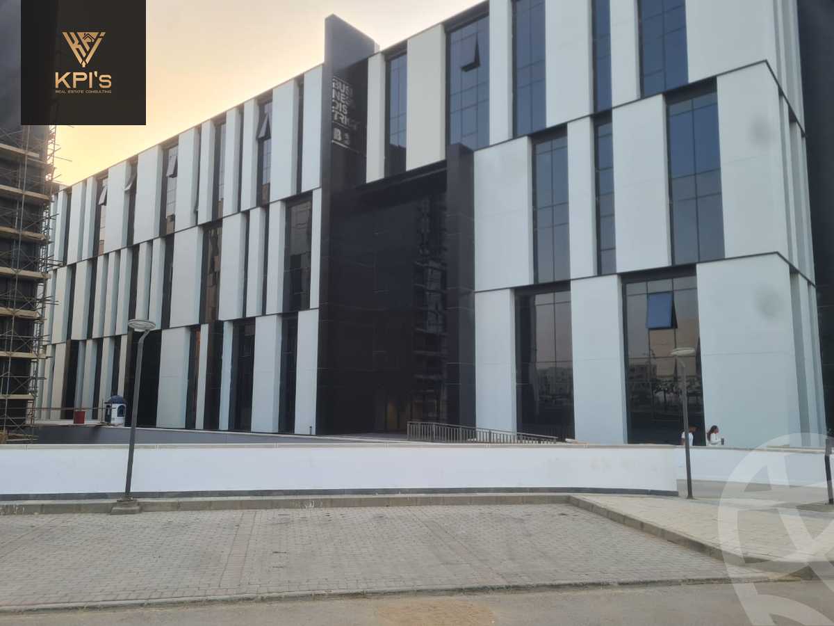 https://aqarmap.com.eg/en/listing/5948643-for-rent-cairo-new-cairo-compounds-hyde-park-park-corner-hyde-park