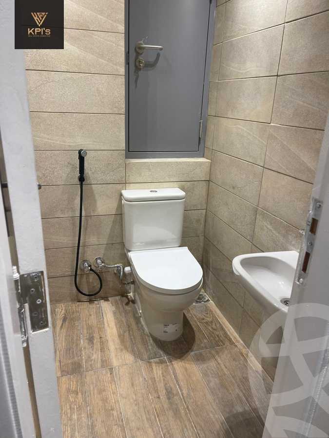 https://aqarmap.com.eg/ar/listing/5966769-for-rent-cairo-new-cairo-compounds-hyde-park-business-district