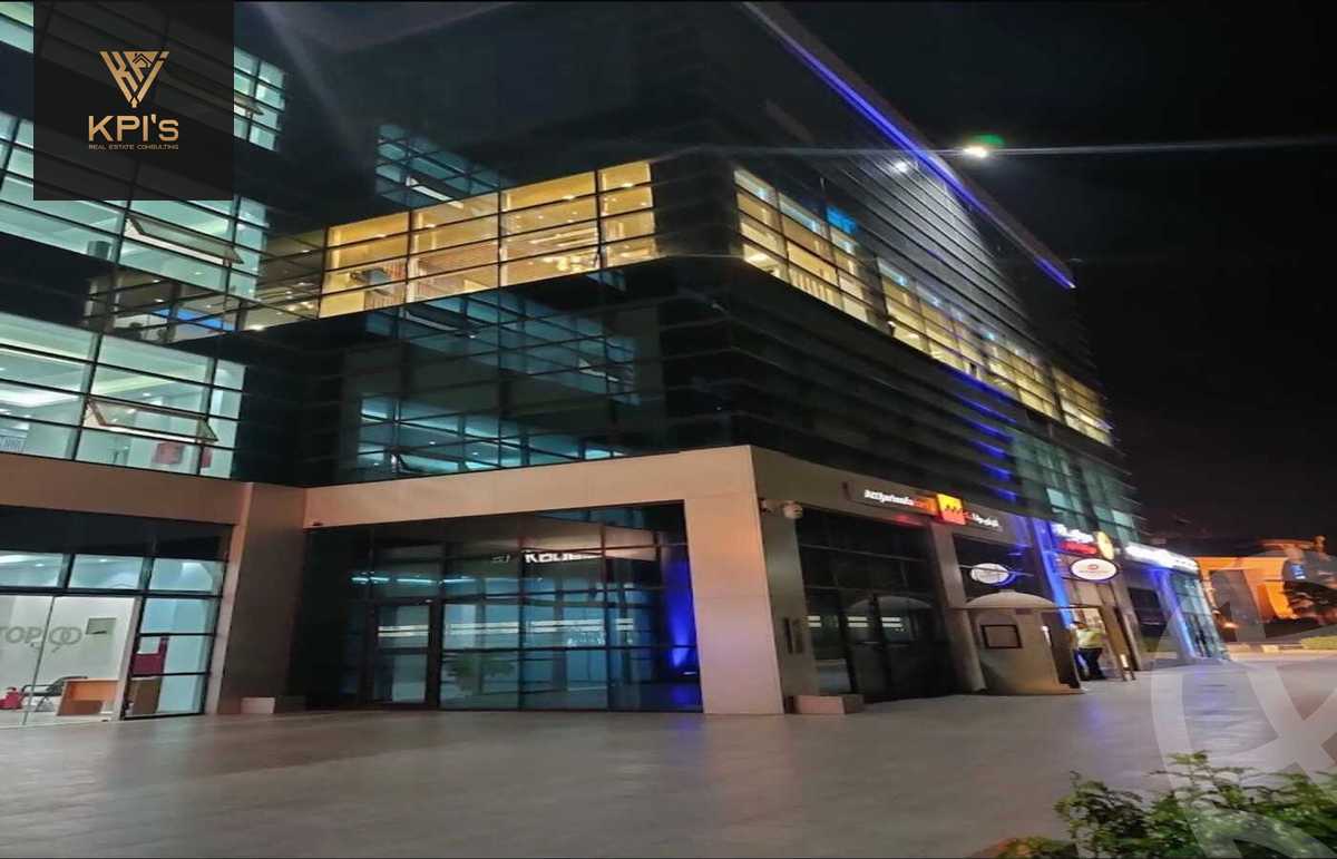 https://aqarmap.com.eg/en/listing/5966892-for-sale-cairo-new-cairo-compounds-top-90-mall