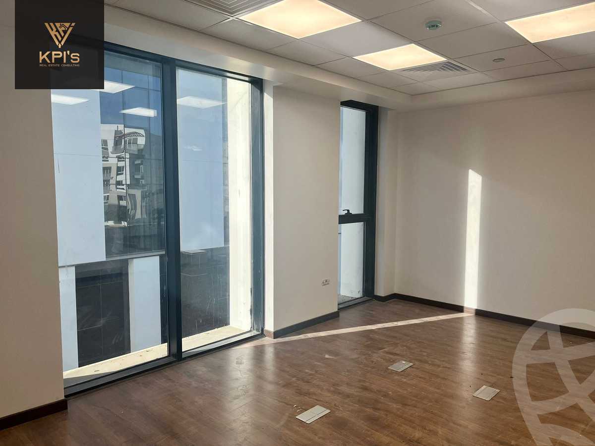 https://aqarmap.com.eg/en/listing/5999397-for-rent-cairo-new-cairo-compounds-hyde-park-business-district