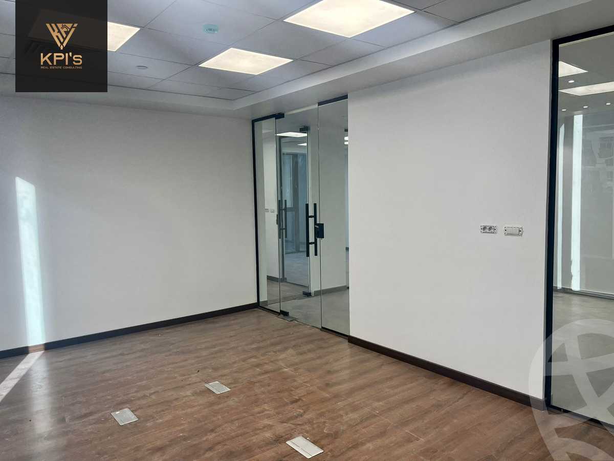 https://aqarmap.com.eg/en/listing/5999397-for-rent-cairo-new-cairo-compounds-hyde-park-business-district