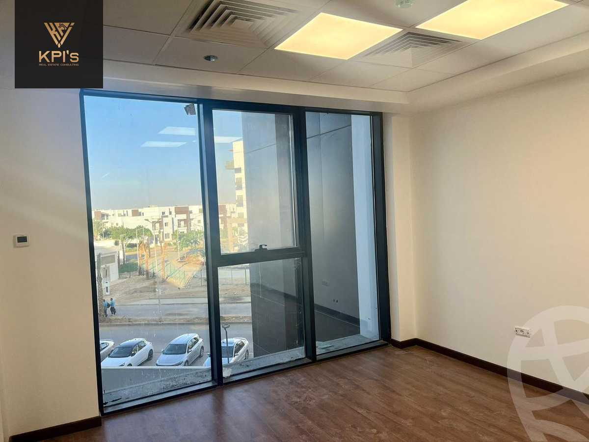https://aqarmap.com.eg/en/listing/5999397-for-rent-cairo-new-cairo-compounds-hyde-park-business-district