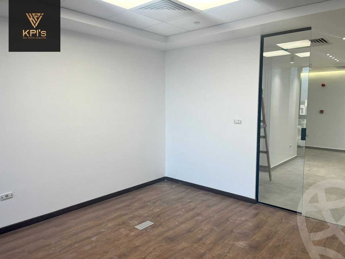 https://aqarmap.com.eg/en/listing/5999397-for-rent-cairo-new-cairo-compounds-hyde-park-business-district