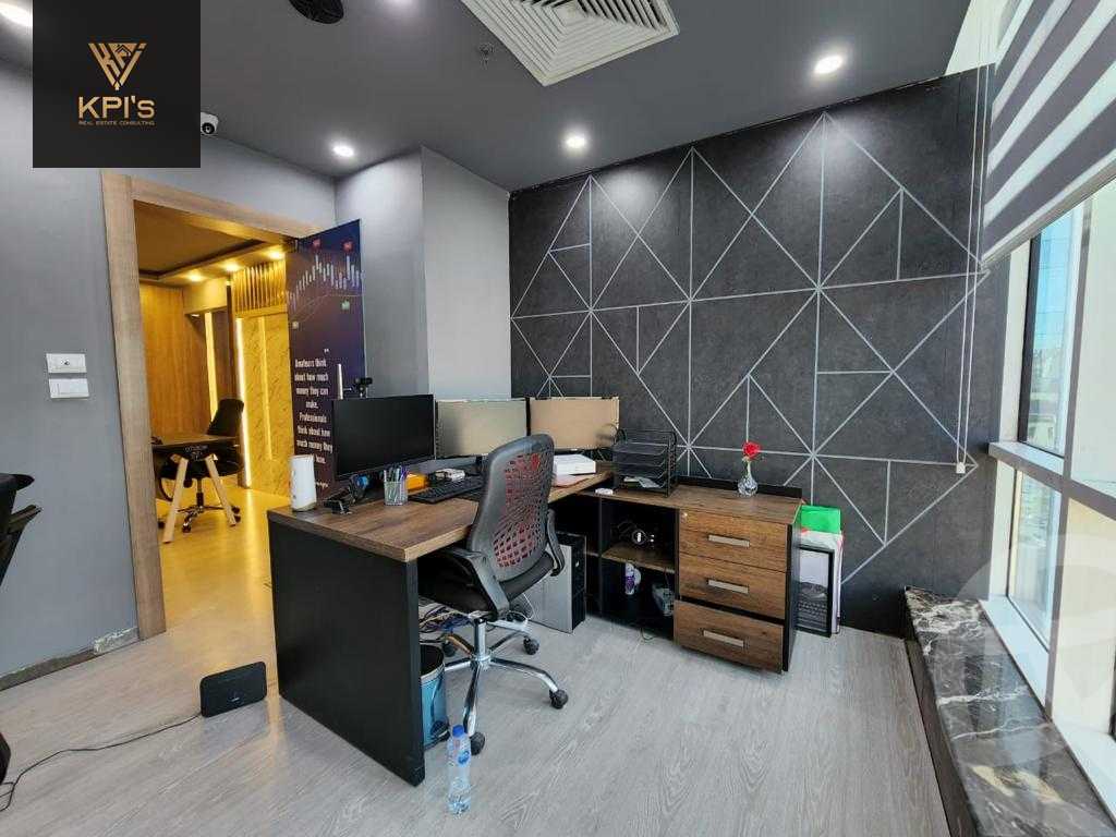https://aqarmap.com.eg/ar/listing/6117425-for-rent-cairo-new-cairo-compounds-tryfywm-byzns-kwmblks-nm-llttwyr