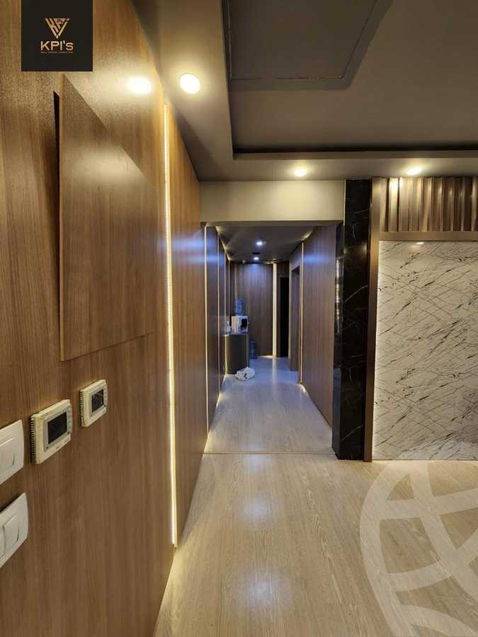 https://aqarmap.com.eg/ar/listing/6117425-for-rent-cairo-new-cairo-compounds-tryfywm-byzns-kwmblks-nm-llttwyr