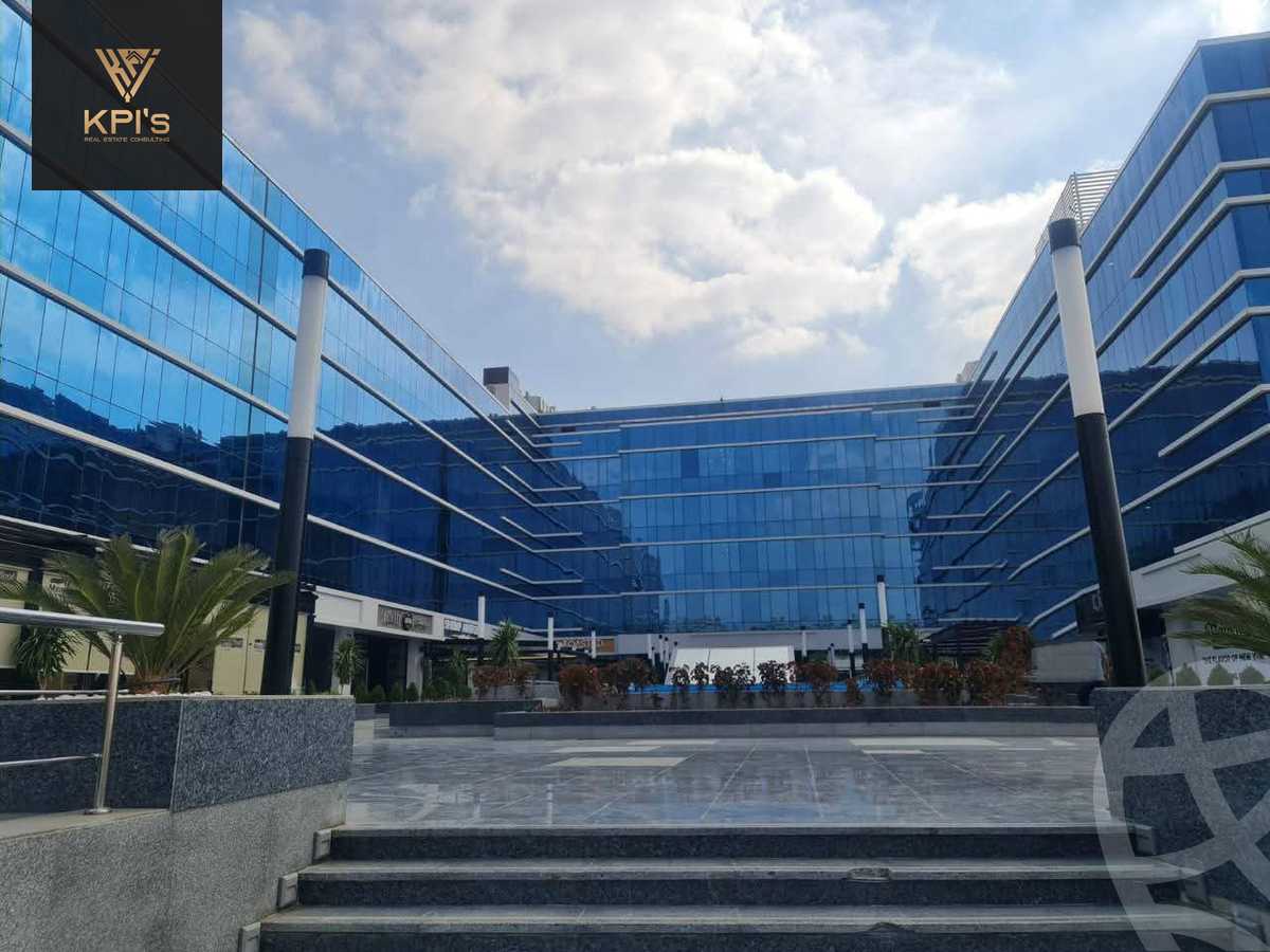 https://aqarmap.com.eg/en/listing/6118202-for-sale-cairo-new-cairo-compounds-tryfywm-skwyr-mwl-nm-llttwyr