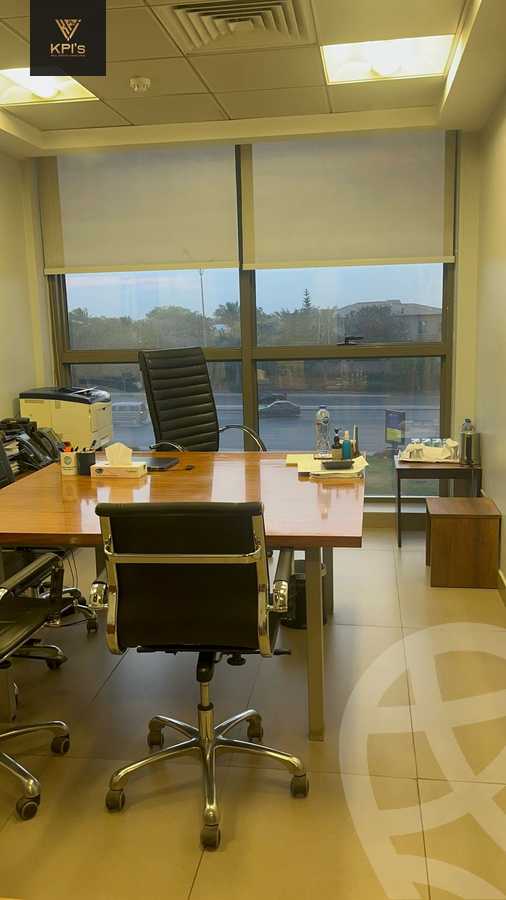 https://aqarmap.com.eg/ar/listing/6135774-for-rent-cairo-new-cairo-first-settlement-mhwr-mstfy-kml