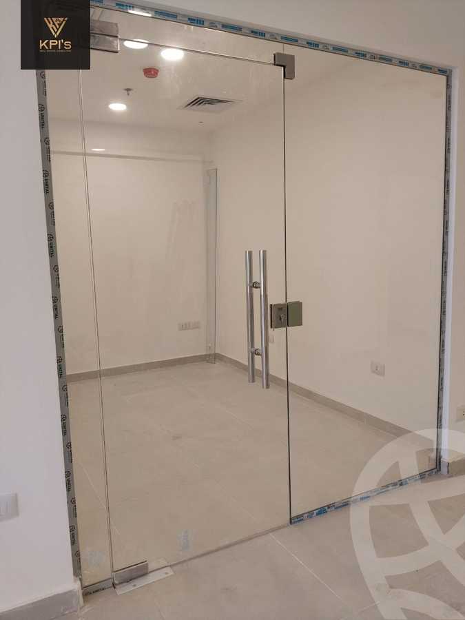 https://aqarmap.com.eg/ar/listing/6138610-for-rent-cairo-new-cairo-compounds-hyde-park-centre-ville-hyde-park