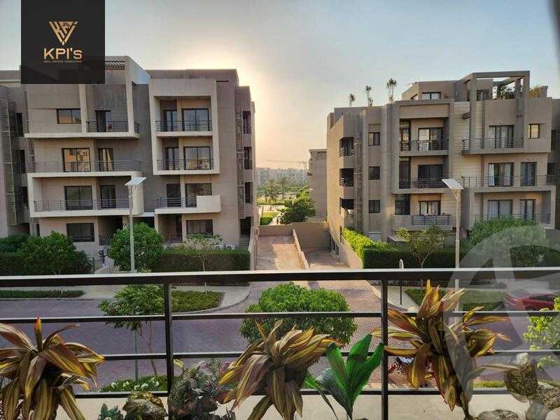 https://aqarmap.com.eg/ar/listing/6166948-for-sale-cairo-new-cairo-compounds-fifth-square