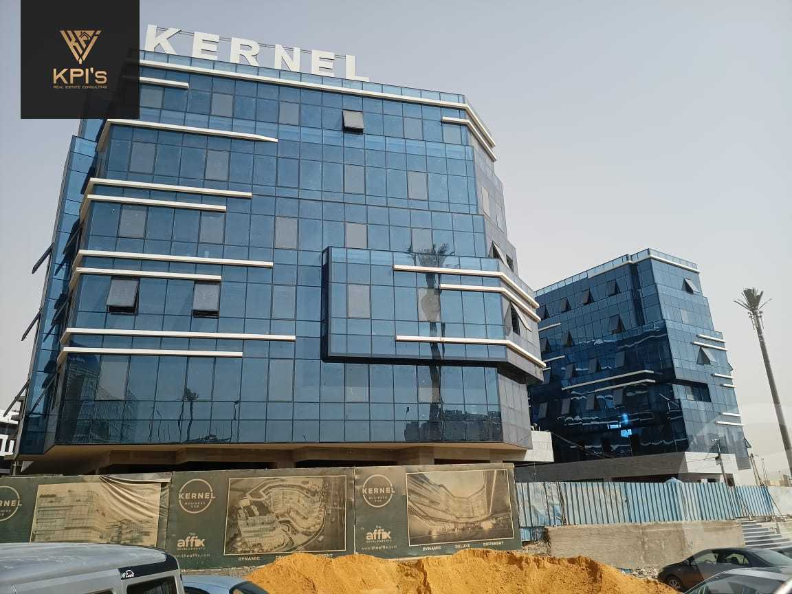 https://aqarmap.com.eg/ar/listing/6186802-for-rent-cairo-new-cairo-compounds-krnyl-byzns-hb-fyks-llttwyr-l-qry