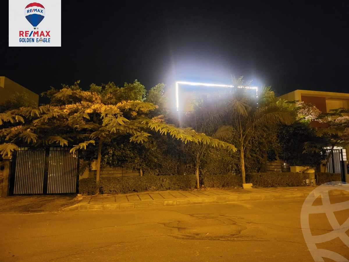 https://aqarmap.com.eg/en/listing/4927661-for-sale-cairo-new-cairo-madinaty-lmntq-lthnyh-fylt-tryq-tl-t-mstf