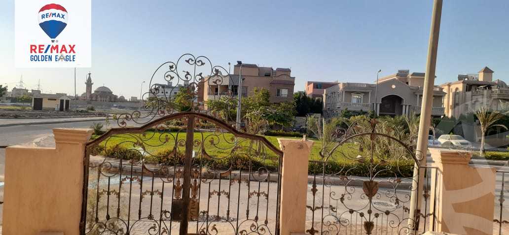 https://aqarmap.com.eg/ar/listing/5039907-for-sale-cairo-el-sheikh-zayed-city-el-hay-eltaseaa-area-2