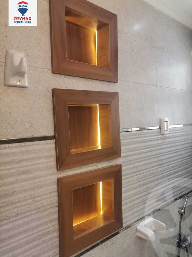https://aqarmap.com.eg/ar/listing/5254736-for-sale-cairo-new-cairo-madinaty-tenth-zone-buildings