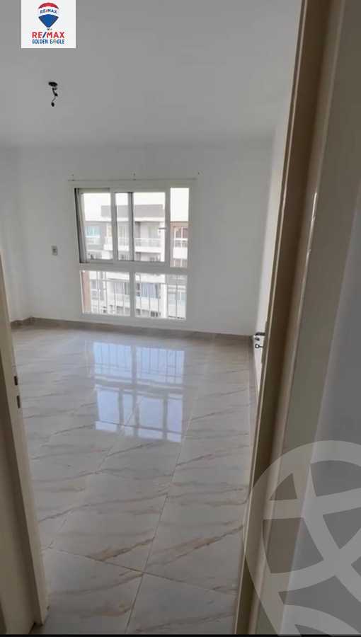 https://aqarmap.com.eg/ar/listing/5341415-for-sale-cairo-new-cairo-madinaty-twelfth-zone-buildings