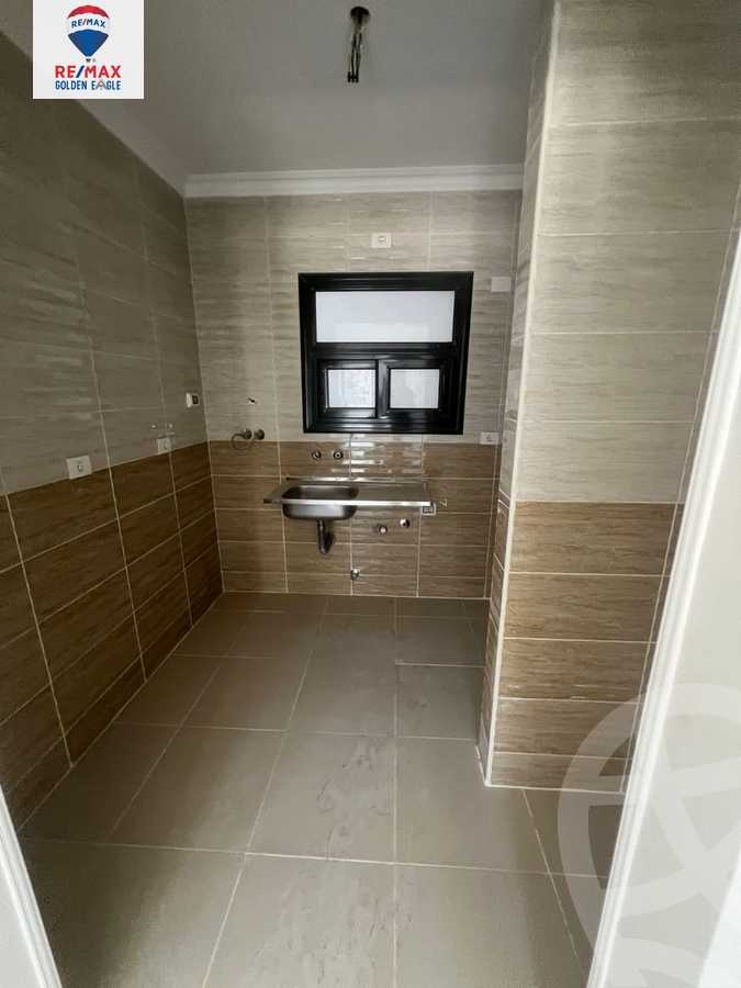 https://aqarmap.com.eg/en/listing/5346576-for-sale-cairo-new-cairo-madinaty-fifteenth-zone-buildings